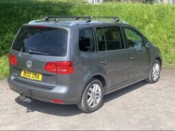 
										Volkswagen Touran full									