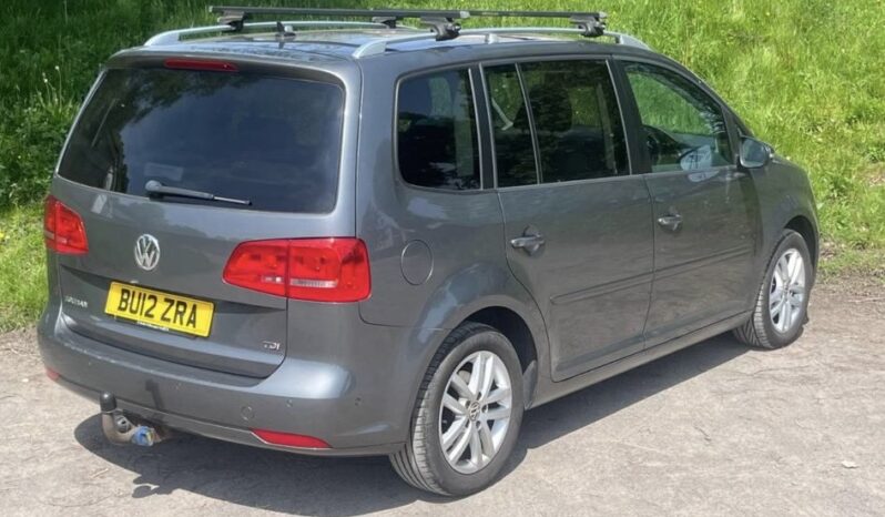 
								Volkswagen Touran full									